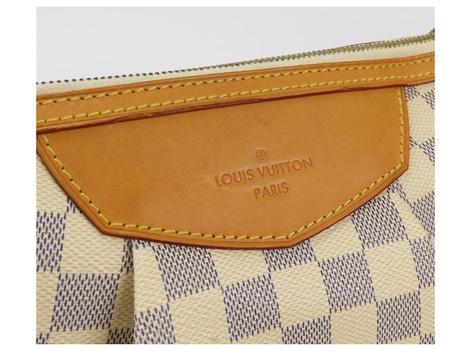 Borsa a tracolla Louis Vuitton Siracusa PM - vista 8