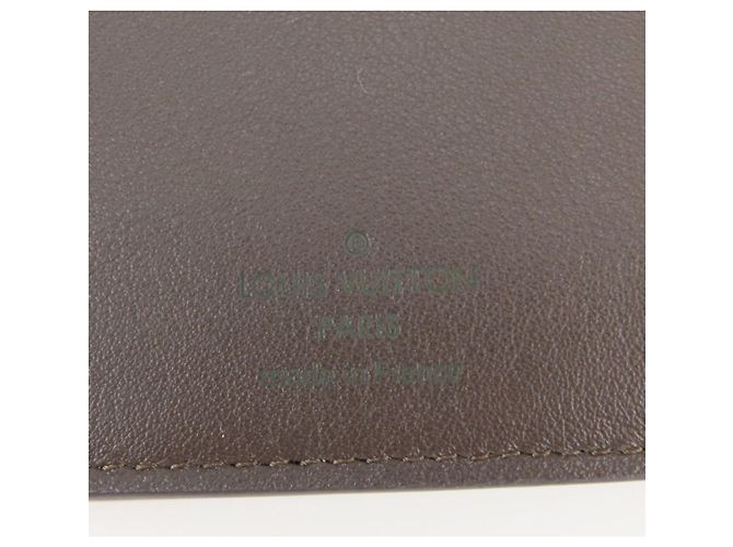 Louis Vuitton Portefeuille Capucines Compact Tri-fold Wallet - vue 15