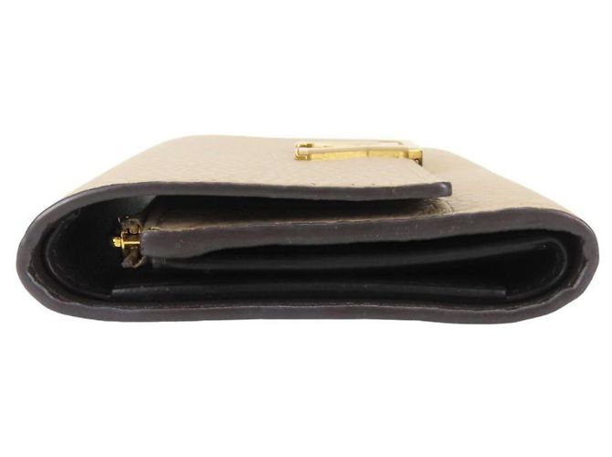 Louis Vuitton Portefeuille Capucines Compact Tri-fold Wallet - vue 5