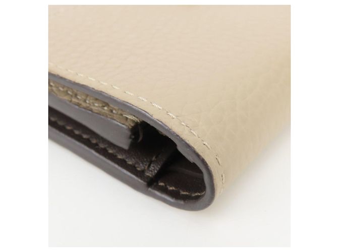Louis Vuitton Portefeuille Capucines Compact Tri-fold Wallet - vue 7