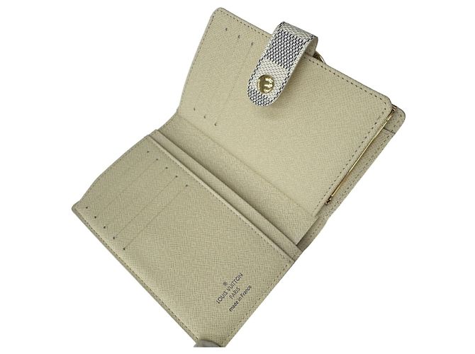 Louis Vuitton Bi-fold Wallet in Damier Azur - Ansicht 12