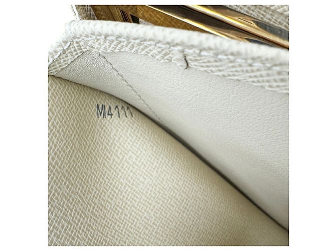 Louis Vuitton Bi-fold Wallet in Damier Azur - Ansicht 14