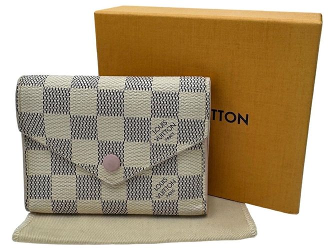 Cartera Louis Vuitton Damier Azur Tri-Fold - vista 14