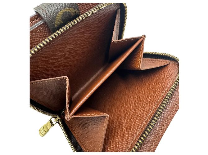 Louis Vuitton Monogram Bi-Fold Geldbörse - Ansicht 13