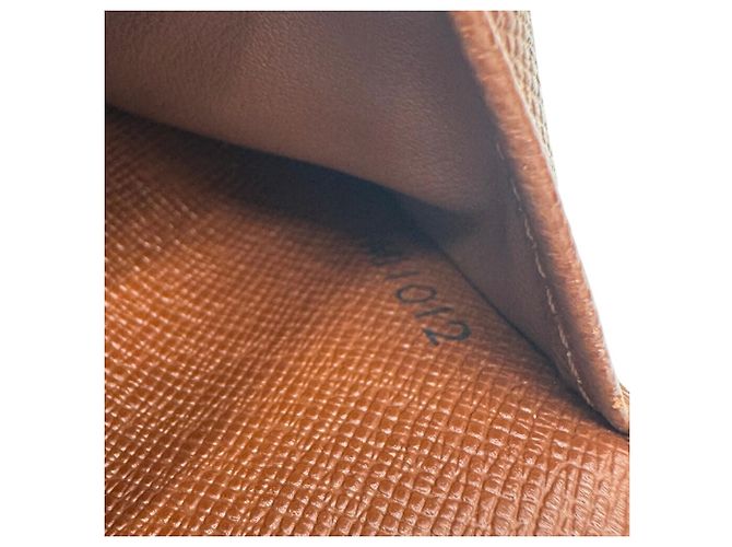 Louis Vuitton Monogram Bi-Fold Geldbörse - Ansicht 14