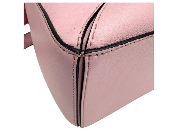 Loewe Puzzle Bag Small aus Kalbsleder in Sakura Pink - Ansicht 8