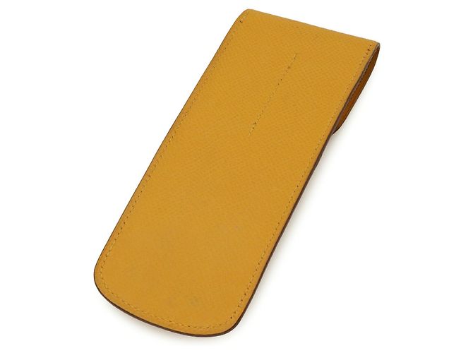 Hermès Étui à stylo HERMES Medor en cuir Courchevel jaune - vue 3