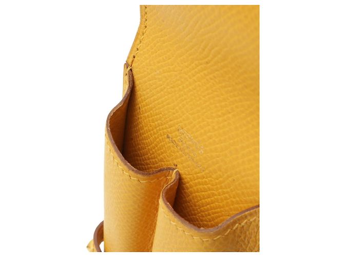 Hermès Étui à stylo HERMES Medor en cuir Courchevel jaune - vue 7
