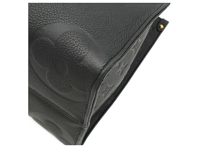 Saco Tote Louis Vuitton Monogram Empreinte OnTheGo MM - vista 4