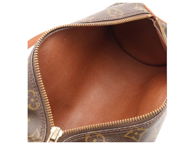 Sac à main Louis Vuitton Monogram Papillon 26 - vue 9
