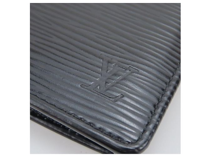 Louis Vuitton Epi Leather Bi-Fold Wallet - view 13