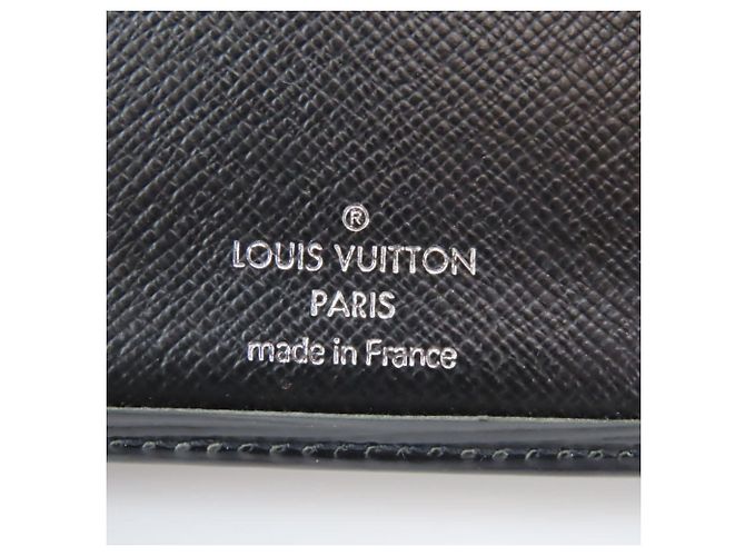 Louis Vuitton Epi Leather Bi-Fold Wallet - view 15