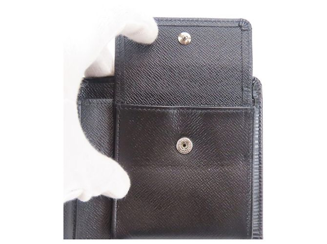 Louis Vuitton Epi Leather Bi-Fold Wallet - view 22