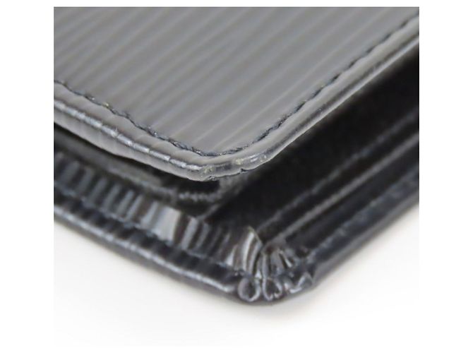Louis Vuitton Epi Leather Bi-Fold Wallet - view 7