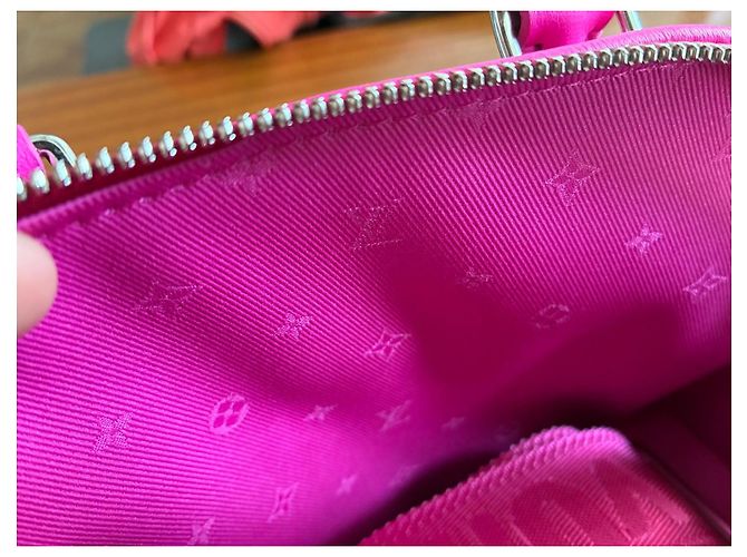 Louis Vuitton Borsa Alma Bubblegram Pelle Rosa - vista 10