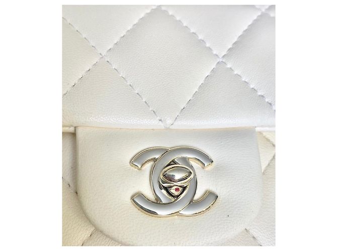 Chanel My Precious Pearls Mini Borsa Cintura in Pelle Matelassé - vista 5