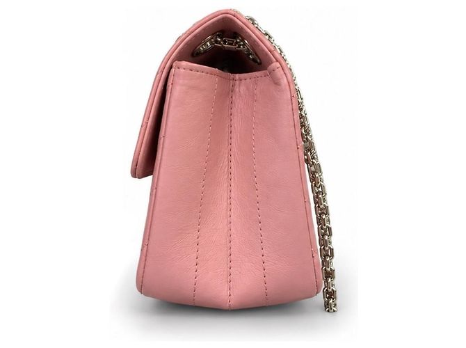 Timeless Chanel 2.55 Reissue Mini Flap de piel de becerro chevron rosa - vista 4