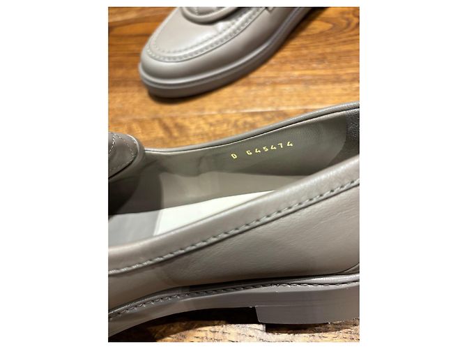 Mocassins Chanel em couro acolchoados CC - vista 8