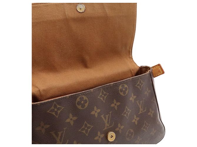 Sac à épaule Mini Looping Monogram Louis Vuitton - vue 8
