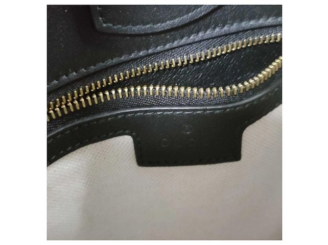 Borsa a tracolla GUCCI in pelle nera - vista 10
