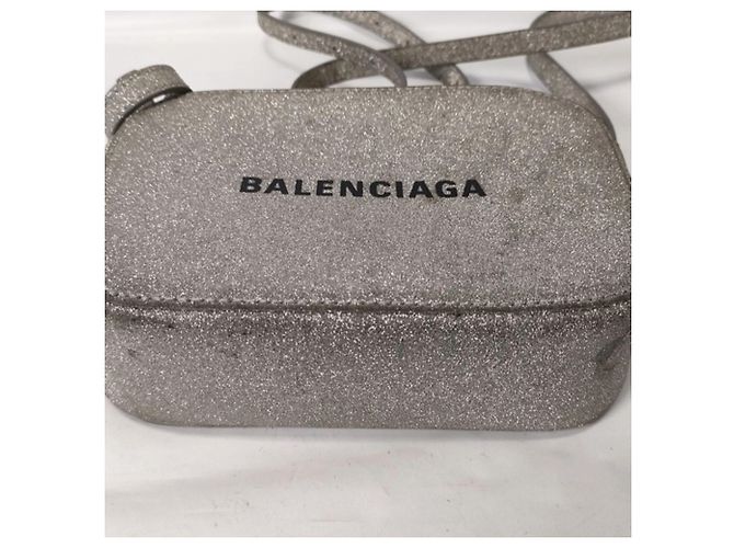 Balenciaga Everyday Camera Bag XS - vista 2