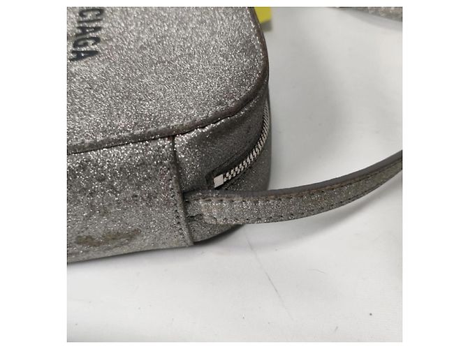 Balenciaga Everyday Camera Bag XS - vista 4