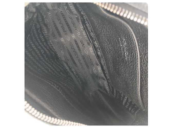 Bolsa de ombro Prada em couro preto - vista 8
