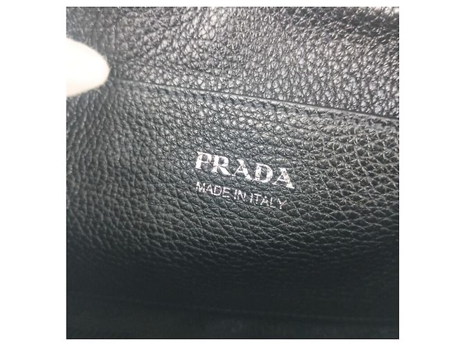 Bolsa de ombro Prada em couro preto - vista 9