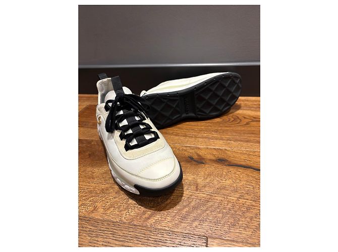 Zapatillas Chanel CC Logo de piel y ante - vista 10