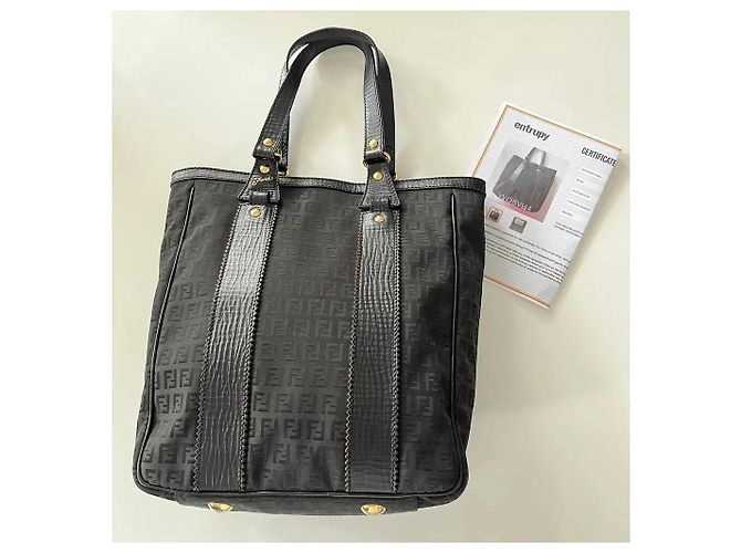 Zucchino Fendi Monogram Shopper-Tasche aus schwarzem Leder - Ansicht 2