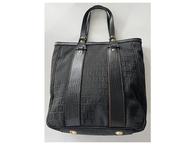 Zucchino Fendi Monogram Shopper-Tasche aus schwarzem Leder - Ansicht 3