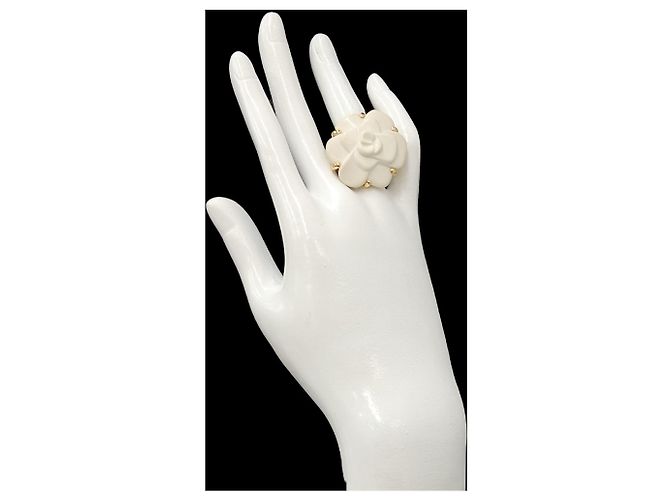 Anillo Chanel Camellia 1 en Oro Amarillo 18K - vista 7