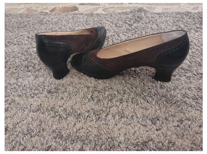 Scarpe con tacco in pelle e camoscio nero da donna Prada - vista 11
