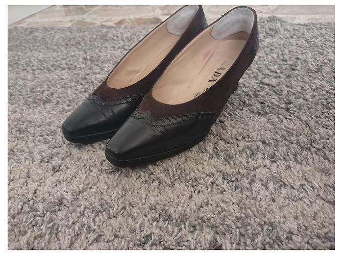 Scarpe con tacco in pelle e camoscio nero da donna Prada - vista 2