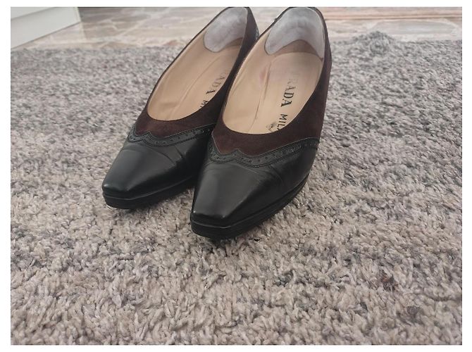 Scarpe con tacco in pelle e camoscio nero da donna Prada - vista 4