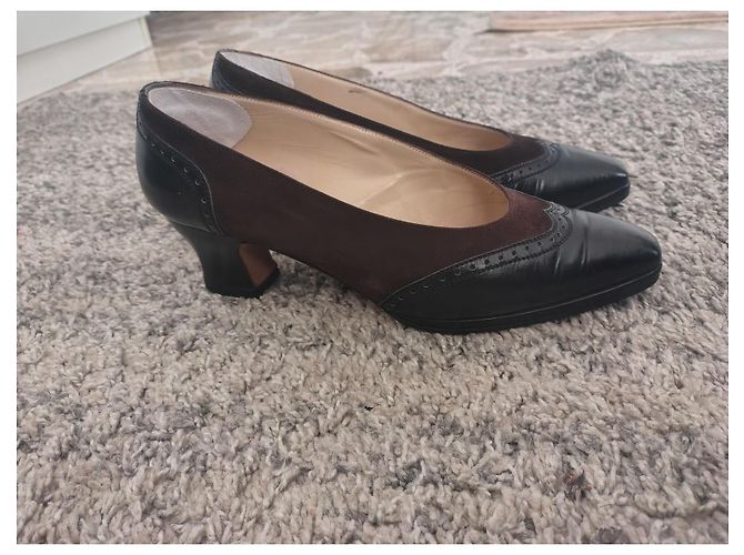 Scarpe con tacco in pelle e camoscio nero da donna Prada - vista 5