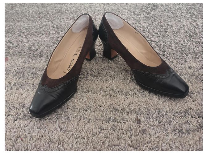 Scarpe con tacco in pelle e camoscio nero da donna Prada - vista 9