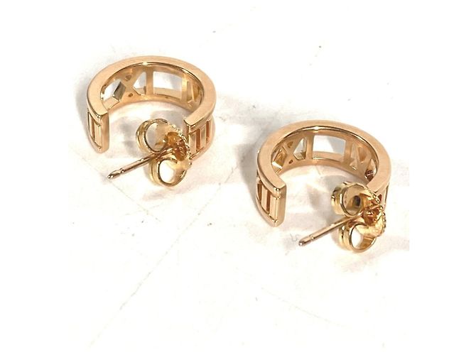 Autre Marque Tiffany & Co. Atlas Logo Ohrringe aus 18K Gold - Ansicht 7