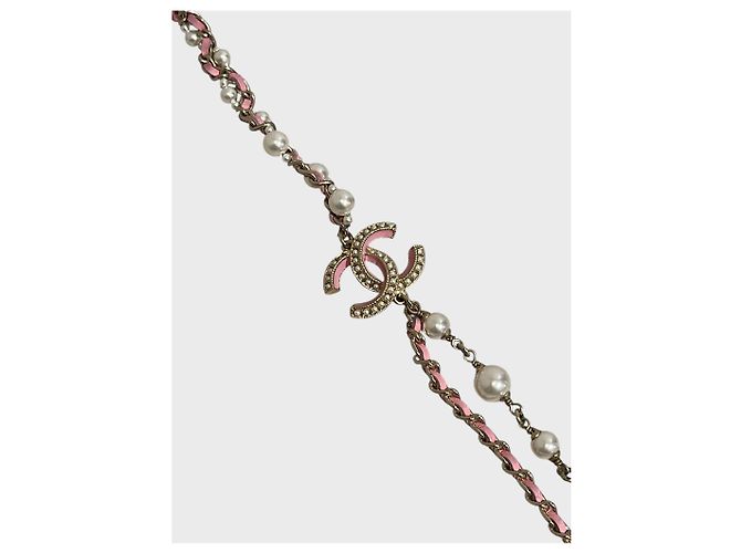 Collana lunga Chanel metallo dorato perle bianche e pelle rosa - vista 2
