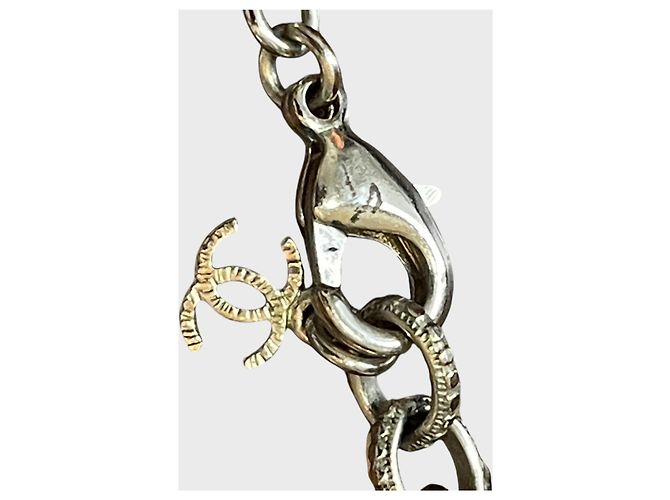 Collana lunga Chanel metallo dorato perle bianche e pelle rosa - vista 9
