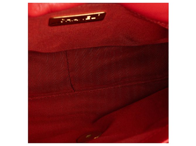 CHANEL - Borsa a tracolla Chanel 19 in pelle liscia rossa - vista 7