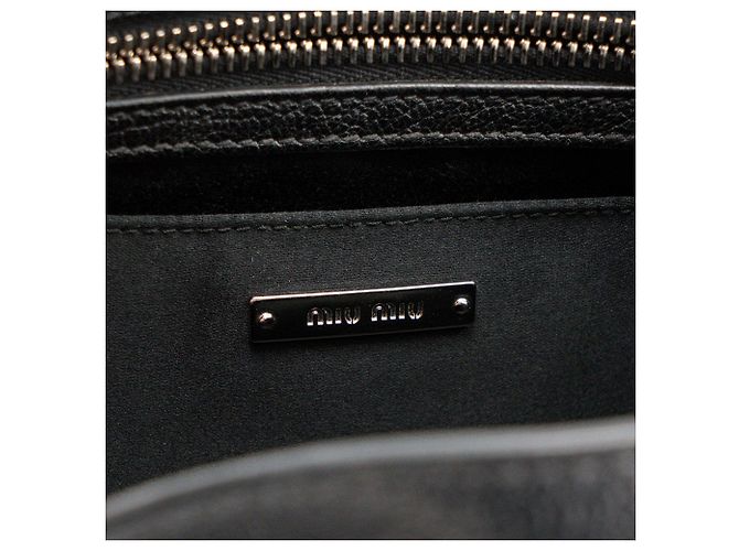 MIUMIU - Borsa a tracolla Miu Miu Madras in pelle martellata nera - vista 10