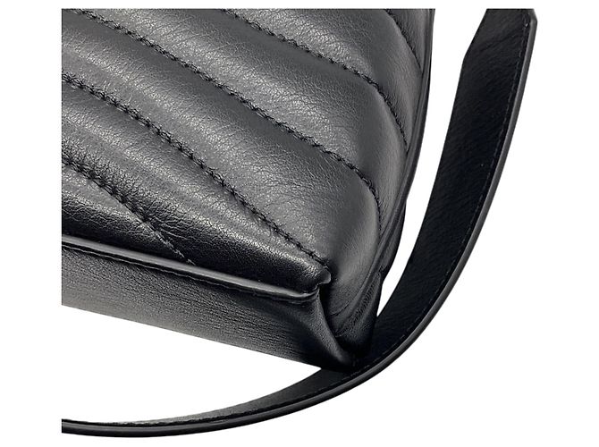 Givenchy Bolso de Hombro Pequeño 4G Acolchado en Piel de Ternera Suave Negra - vista 12