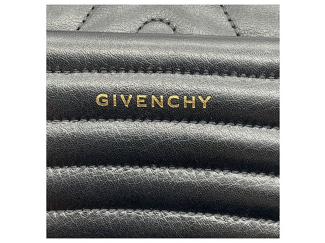 Givenchy Bolso de Hombro Pequeño 4G Acolchado en Piel de Ternera Suave Negra - vista 8
