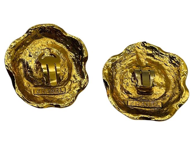 Chanel Vintage Gold Clip-On Ohrringe mit Perlenverzierung - Ansicht 2