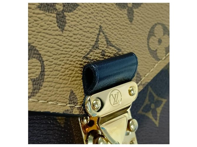 Louis Vuitton Pochette Metis Canvas Flap Crossbody Monogram Reverse - vista 12