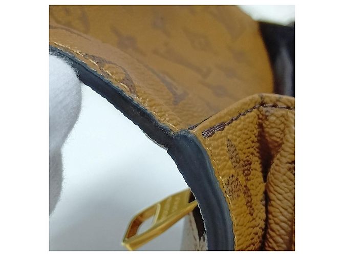 Louis Vuitton Pochette Metis Canvas Flap Crossbody Monogram Reverse - vue 11