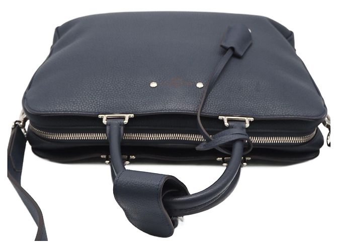 Sac business Louis Vuitton Armand Briefcase en cuir Taurillon noir - vue 13