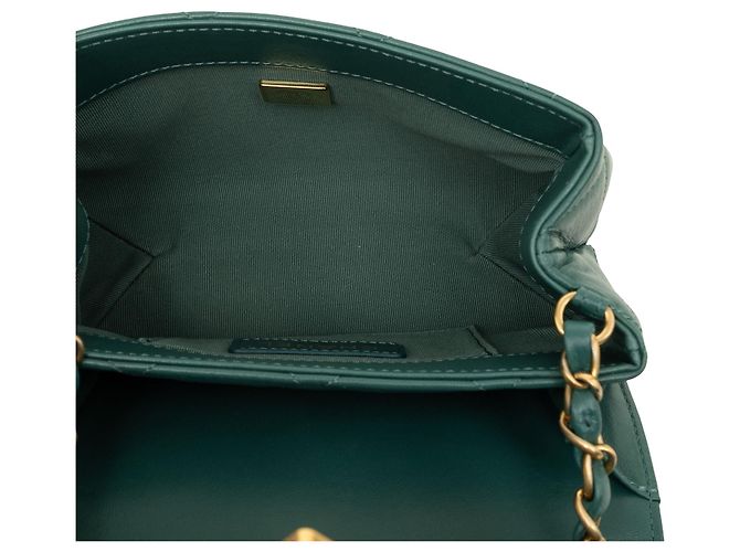 Borsa a tracolla Chanel Mini Lambskin Diamond Lock verde - vista 4