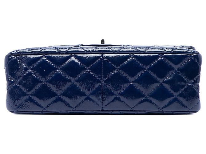 Borsa a tracolla Chanel Reissue 2.55 Double Flap 227 in vernice matelassé blu effetto stropicciato - vista 3